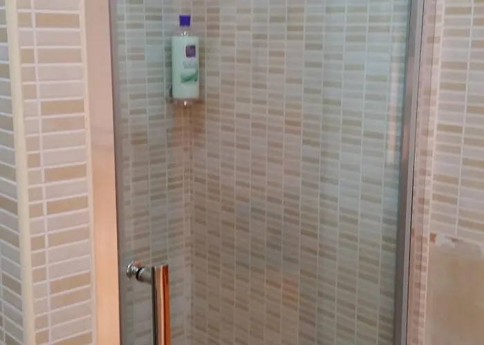 戈里齐亚酒店 2* 卡塔尼亚