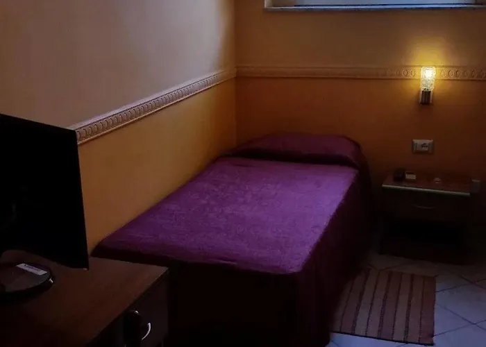 戈里齐亚酒店 卡塔尼亚